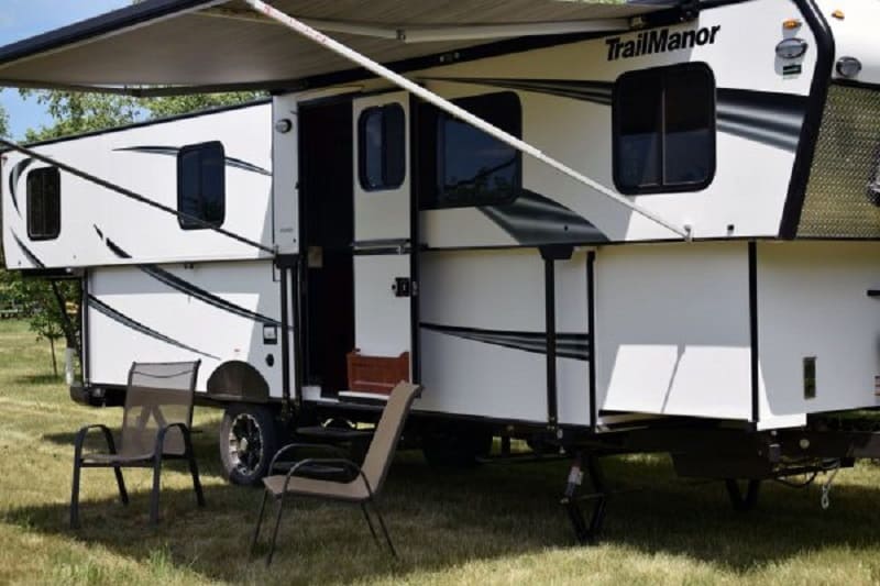 Pop-Up Campers That Sleep 8 Trailmanor 3124KB Exterior