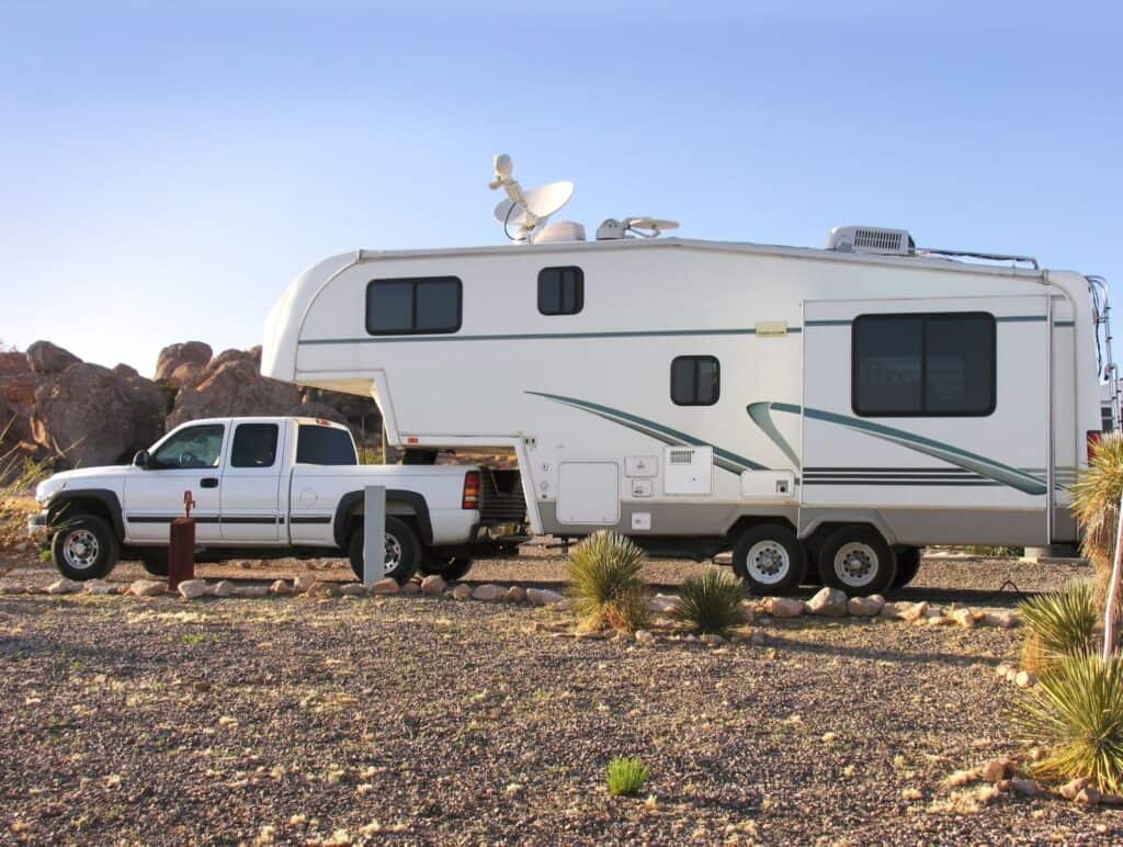 Towable Trailers Fifth Wheels