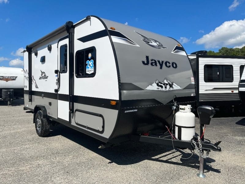 Travel Trailers For Families Travel Trailers for a Family of 4 Jayco Jay Flight STX 174BH Exterior