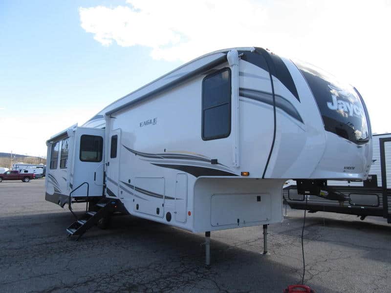 Travel Trailers For Families Overall Travel Trailers for Families Jayco Eagle Fifth Wheel 321RSTS Exterior