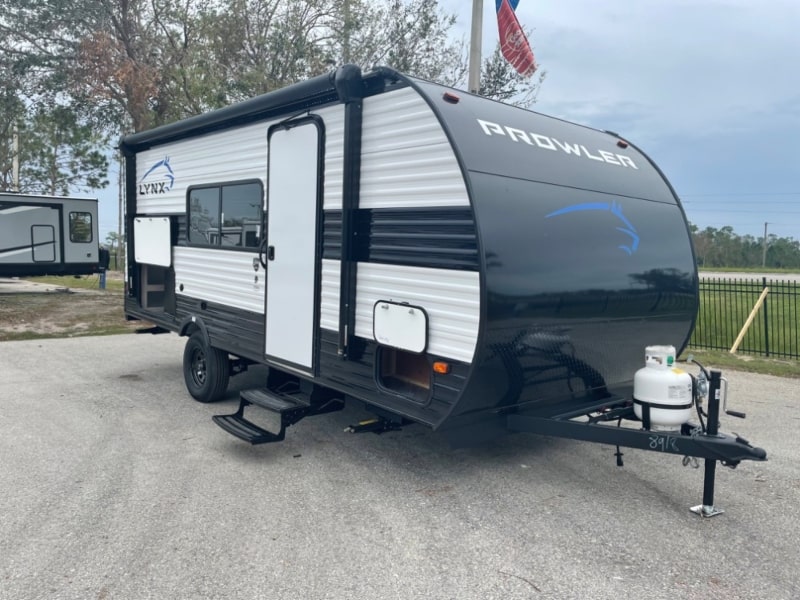 Bunk Bed Travel Trailers with a Murphy Bed Heartland Prowler 172BHX Exterior