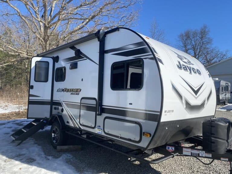 large travel trailer without slides