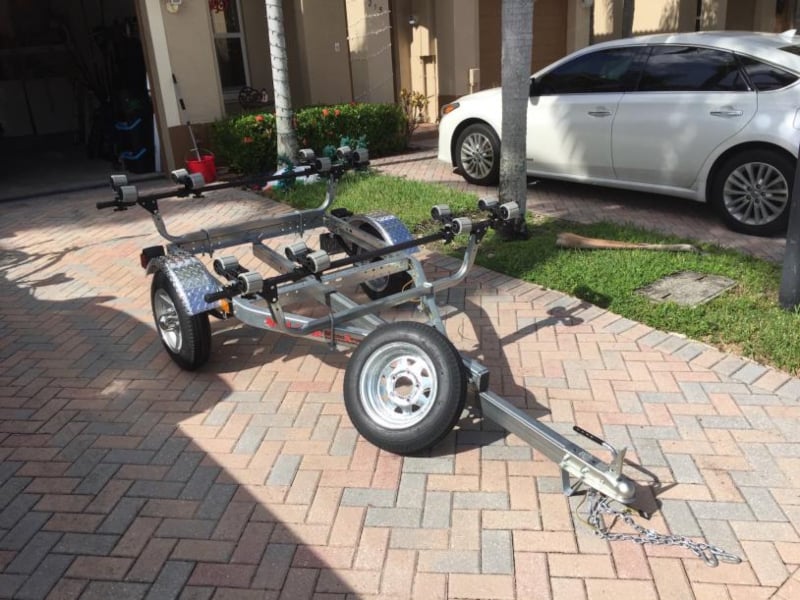 Pop up outlet trailer bike rack