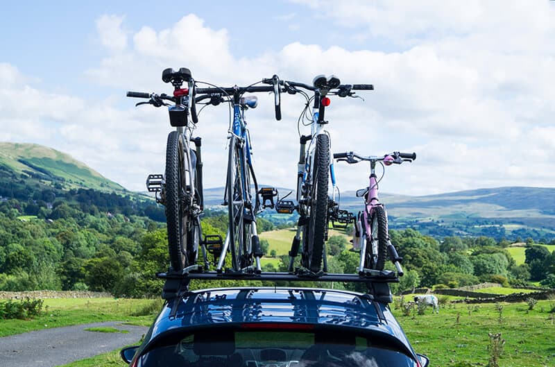 Roof mounted bike outlet rack for 4 bikes