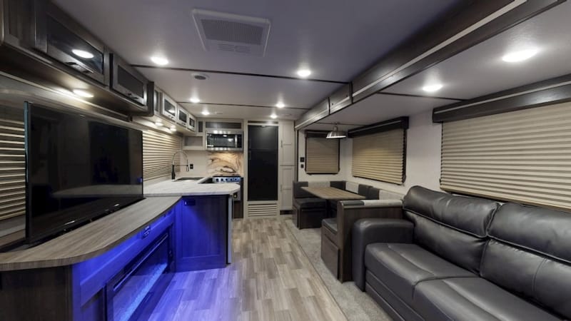 buying travel trailer in us and bringing to canada