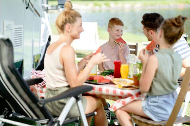 Where Would You Eat If There’s No Dinette in Your Camper