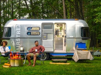 ⚡ What Makes a Travel Trailer “All‑Electric”?