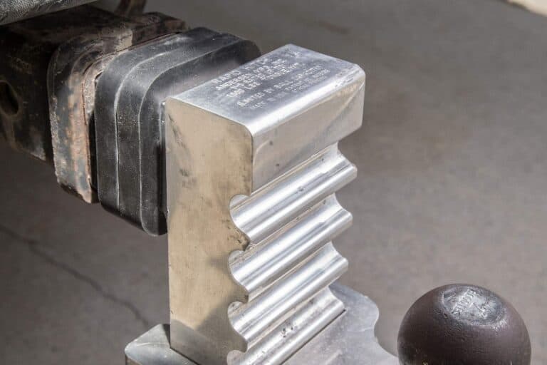 How To Stop A Trailer Hitch From Squeaking