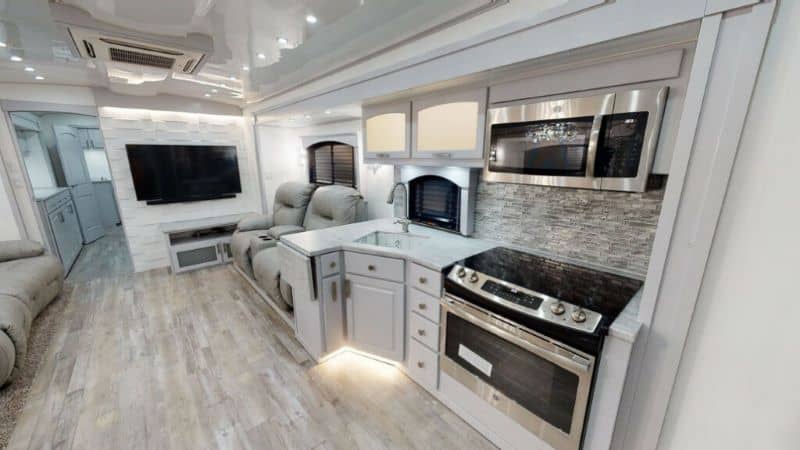 SpaceCraft mfg 57 foot fifth wheel interior