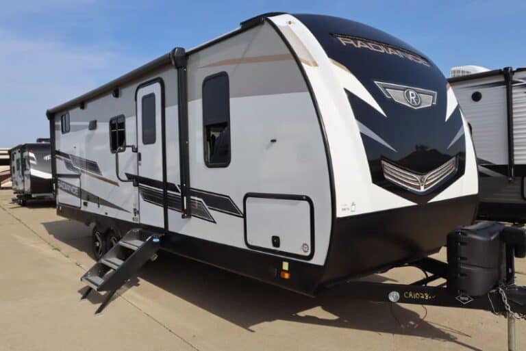 15 Best Travel Trailers With A KingSize Bed