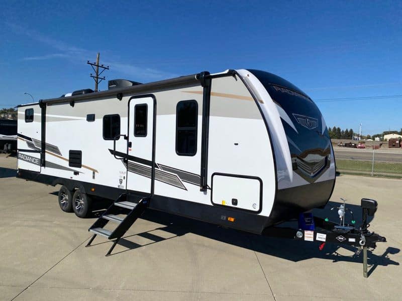 Cruiser RV Radiance R-28QD Exterior