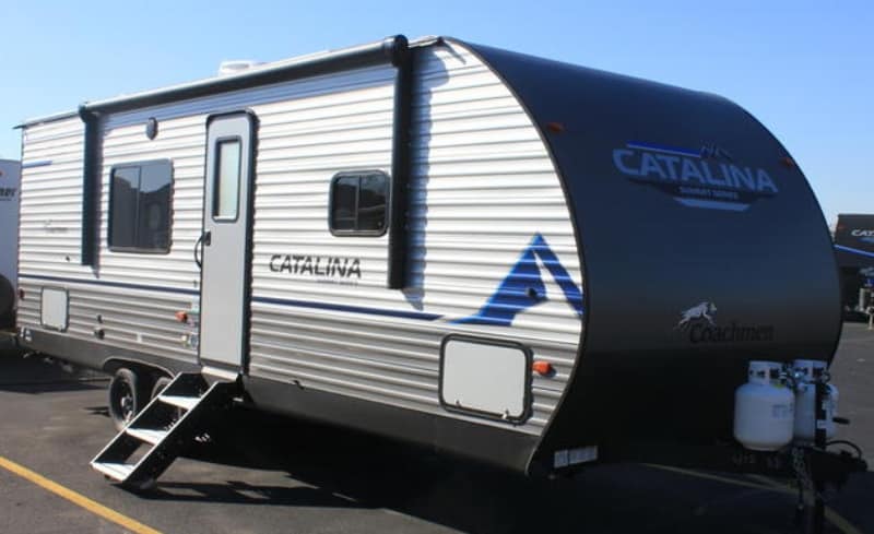 Coachmen Catalina Summit Series 8 261BH Exterior