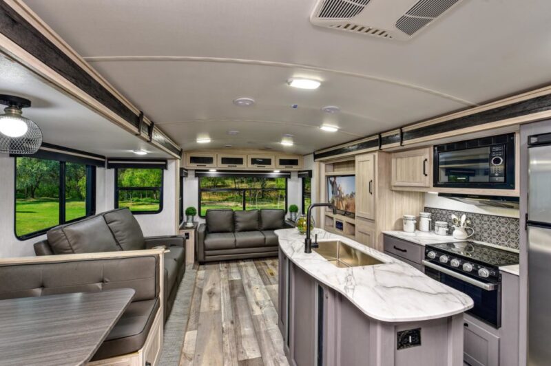 Travel trailers with high ceilings