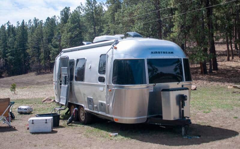 Airstream Flying Cloud 23FB exterior - camper trailers under 25 feet