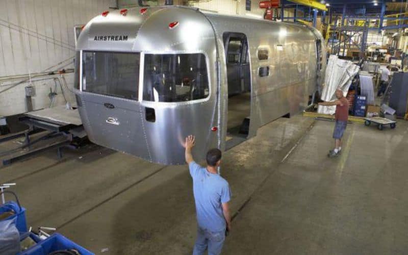 Airstream on the assembly line in the Airstream factory - how are Airstreams made?