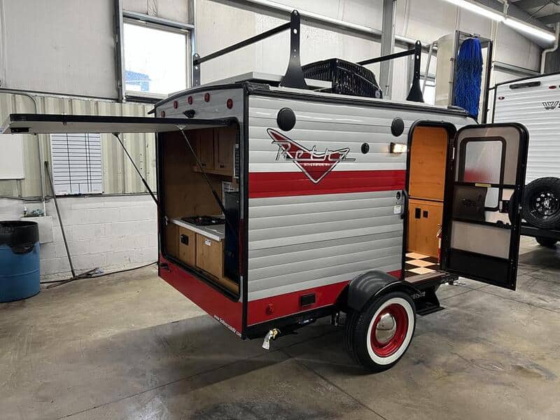 Riverside Retro 511 - Travel trailers under 2000 lbs