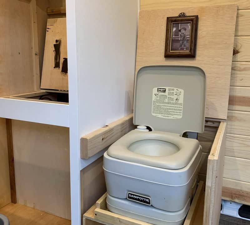 Cassette toilet in an RV