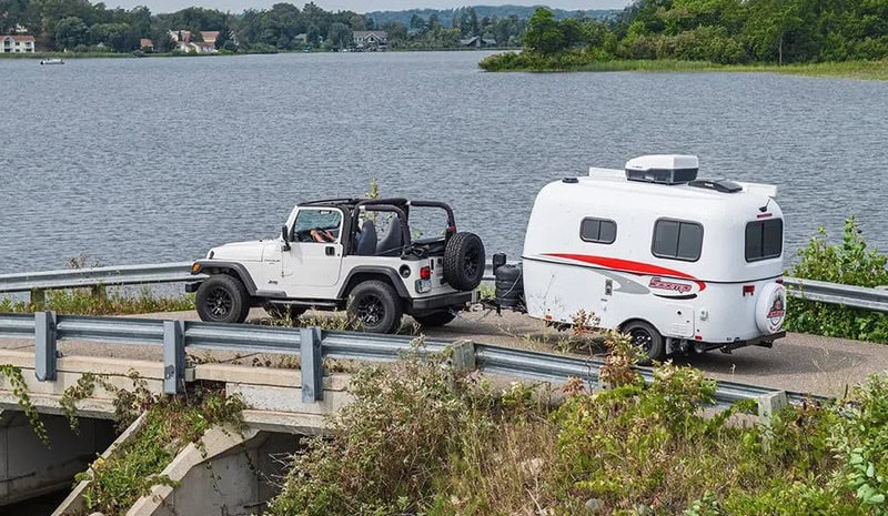 Scamp 13 exterior - Travel trailers under 2000 lbs